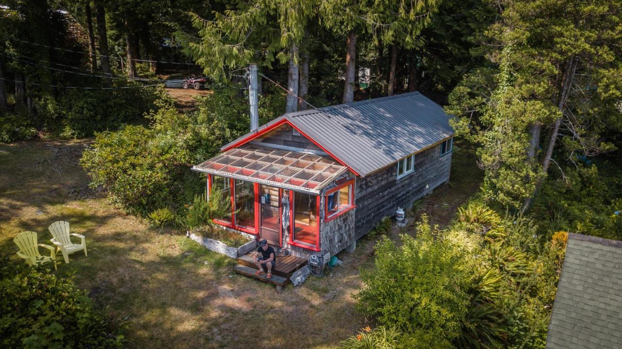 Woods End Landing 호텔 Bamfield 외부 사진