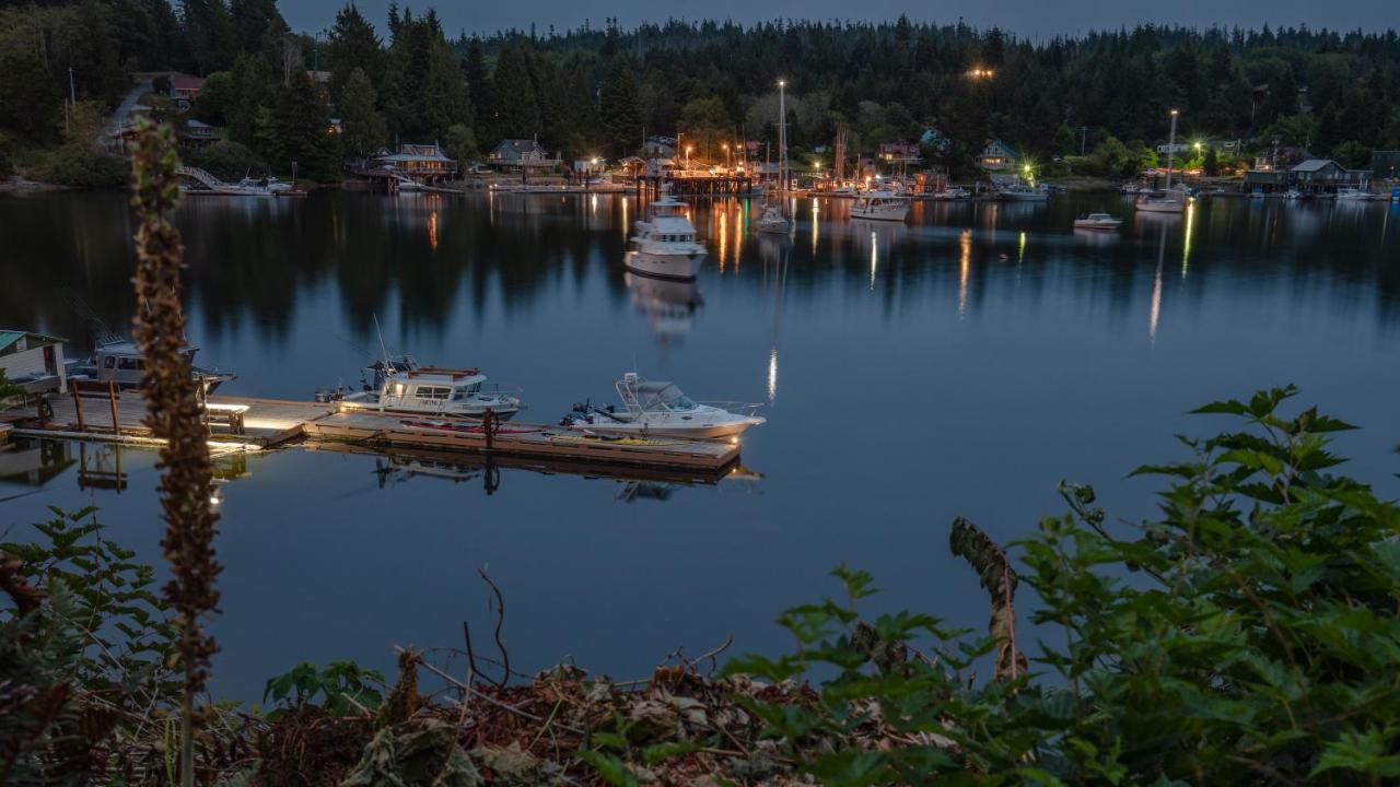 Woods End Landing 호텔 Bamfield 외부 사진